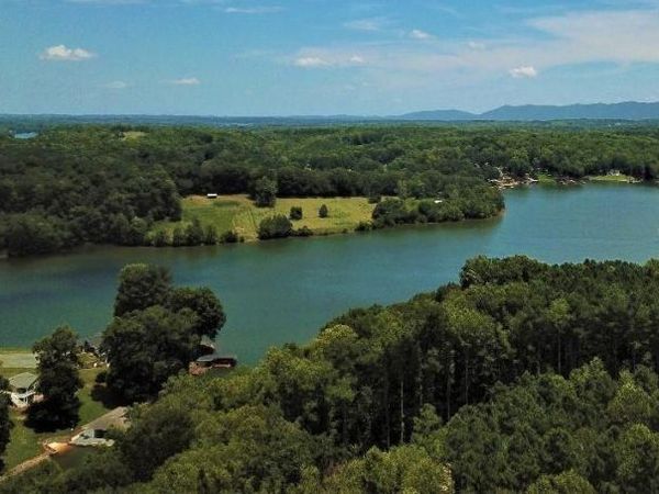 5A Long Horne RD , Union Hall, VA 24176