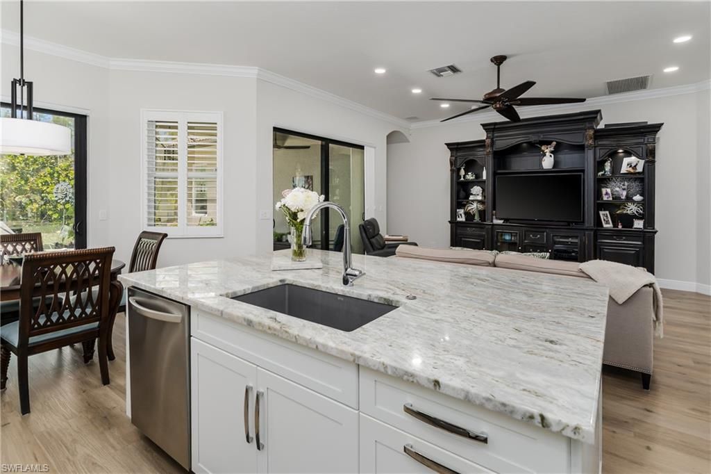 6495 Waverly Green Way , Naples, FL 34110 Photo