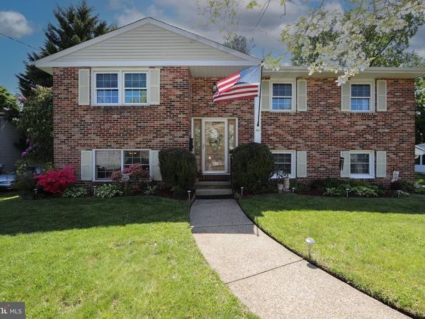 50 OAK AVENUE, MARLTON, NJ 08053