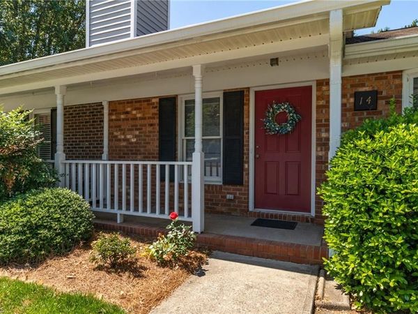 14 Collwood Court , Greensboro, NC 27409