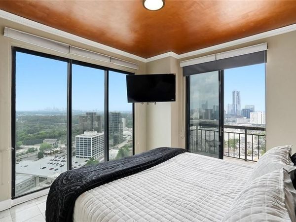 3481 Lakeside Drive NE, Unit PH TS5, Atlanta, GA 30326