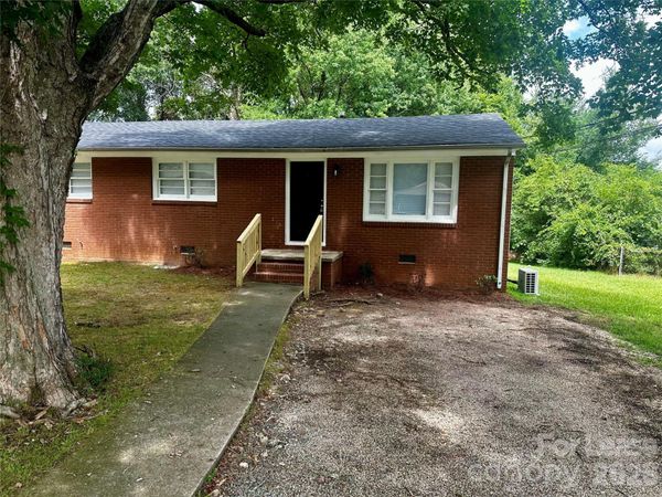 110 Mendota Avenue , Lexington, NC 27292