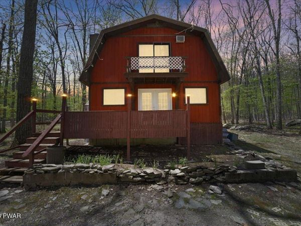 227 Upper Independence Drive, Lackawaxen, PA 18435
