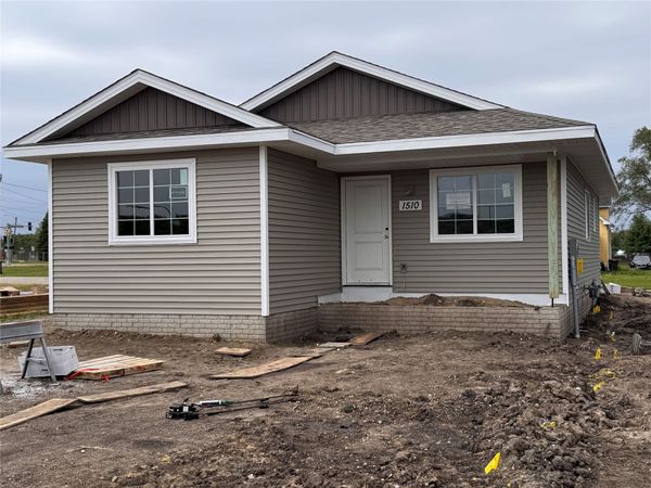 1510 Maple Street, Des Moines, IA 50316