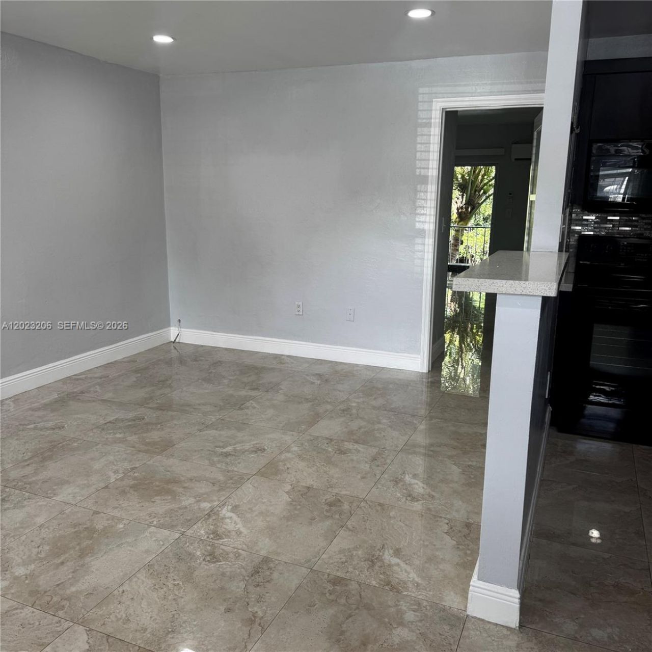1860 Venice Park Dr, Unit 107, North Miami, FL 33181 Photo