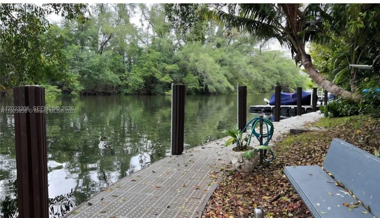1860 Venice Park Dr, Unit 107, North Miami, FL 33181 Photo