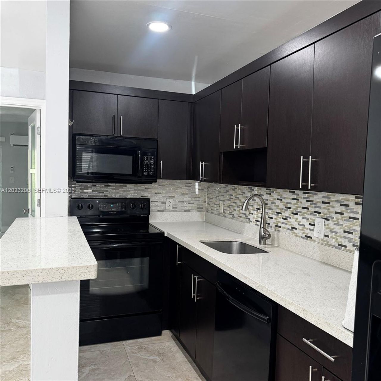 1860 Venice Park Dr, Unit 107, North Miami, FL 33181 Photo