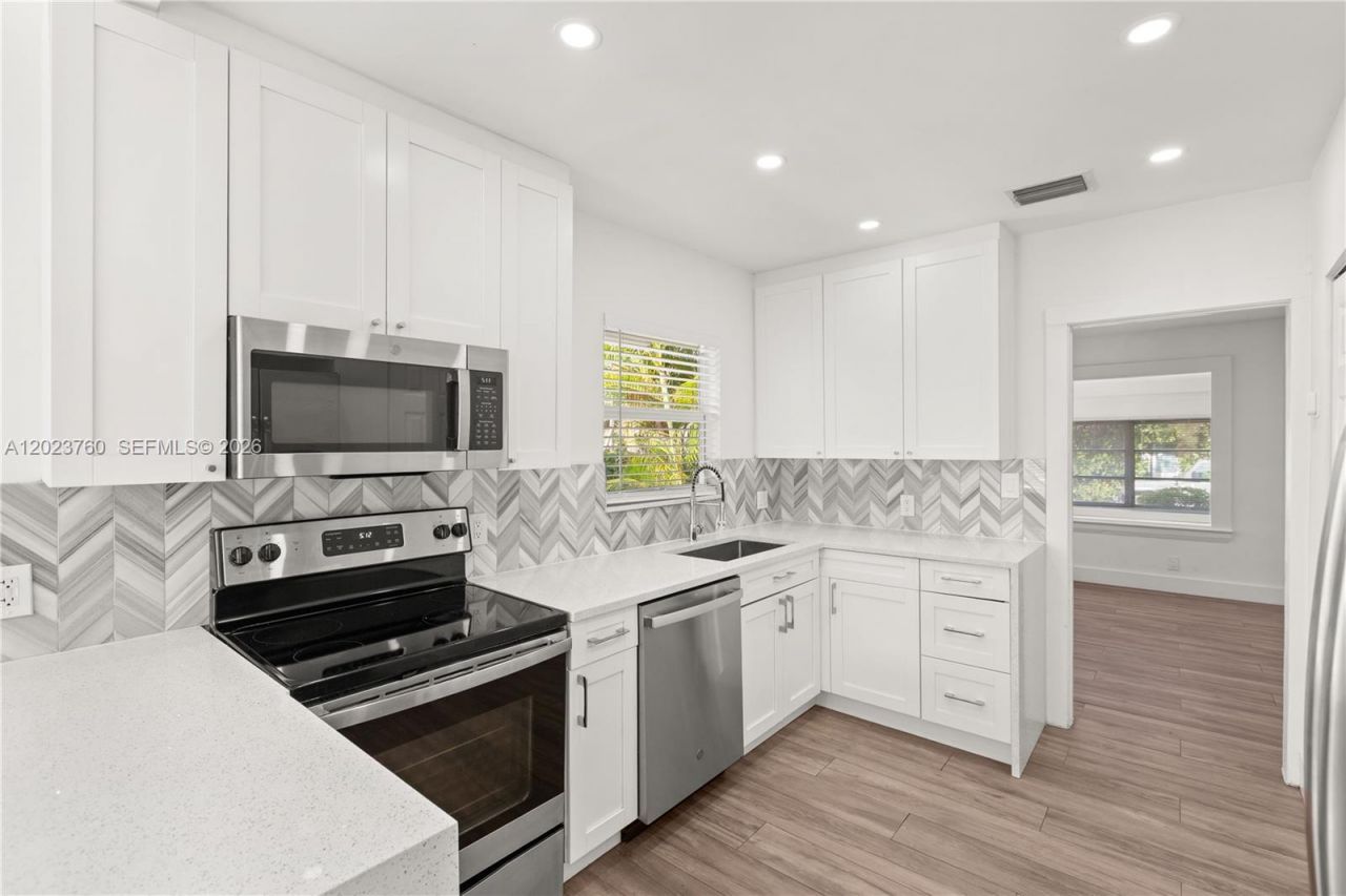 900 Tangier St, Coral Gables, FL 33134 Photo
