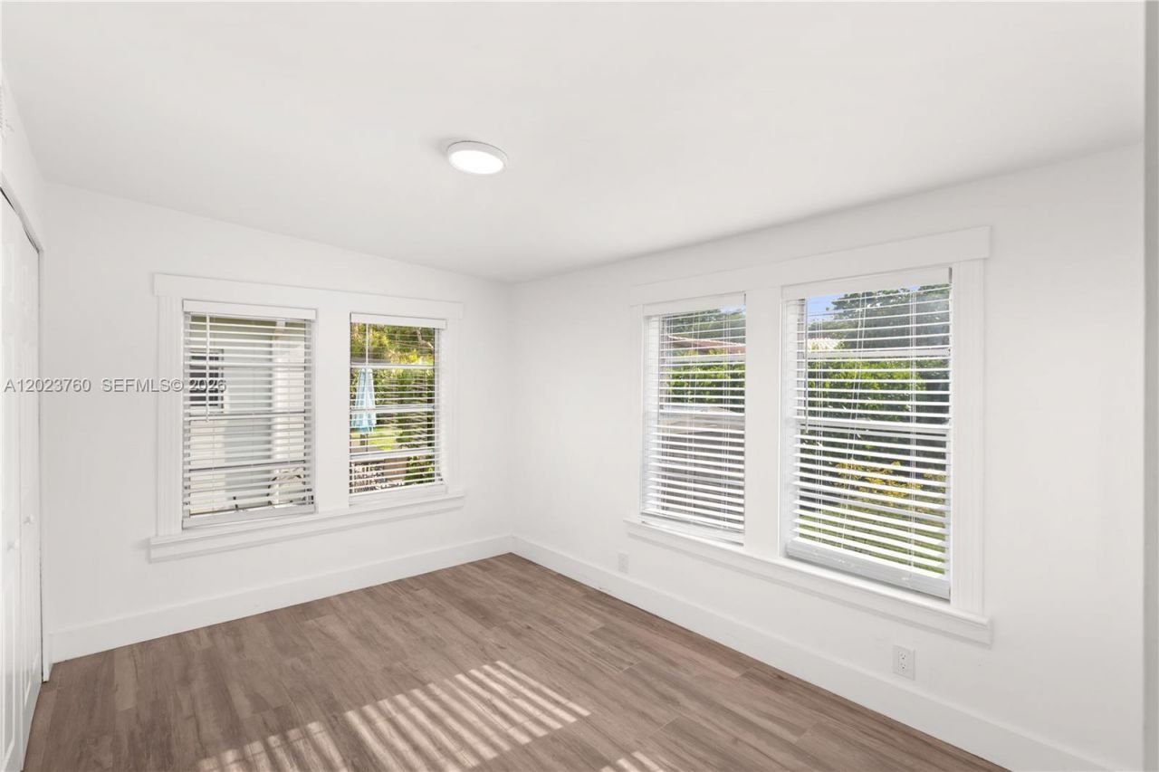 900 Tangier St, Coral Gables, FL 33134 Photo