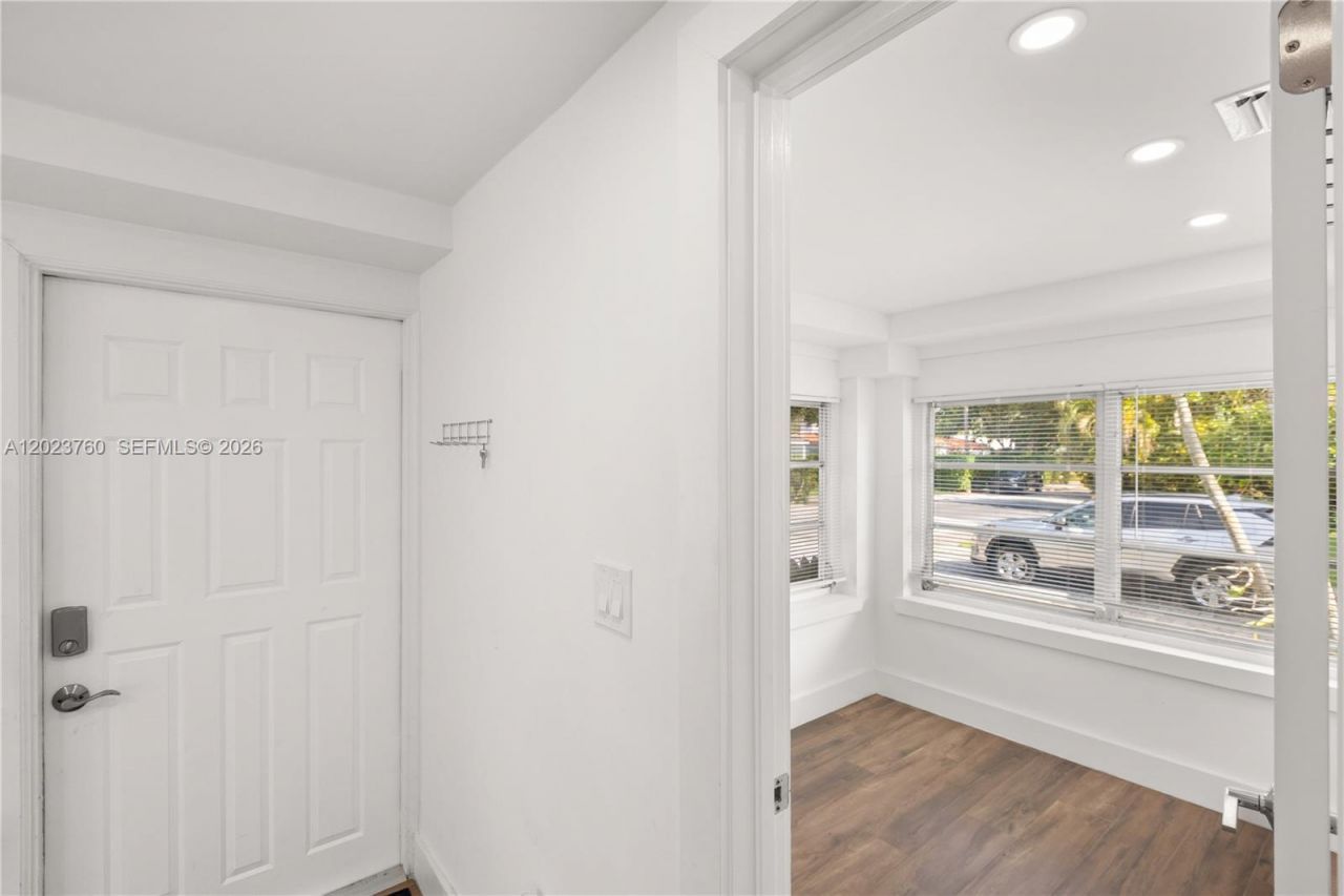 900 Tangier St, Coral Gables, FL 33134 Photo