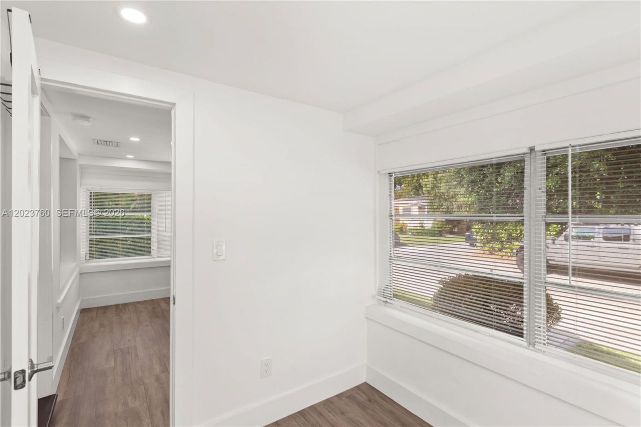 900 Tangier St, Coral Gables, FL 33134 Photo