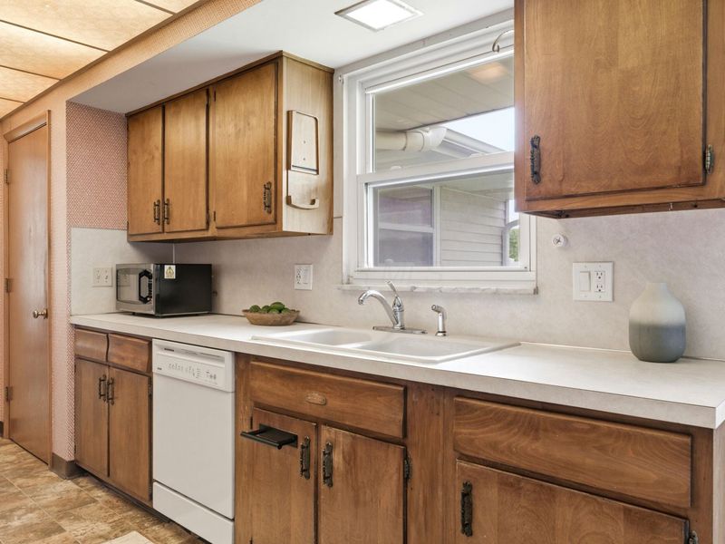 1461 Ridgeview Road, Columbus, OH 43221 Photo 20