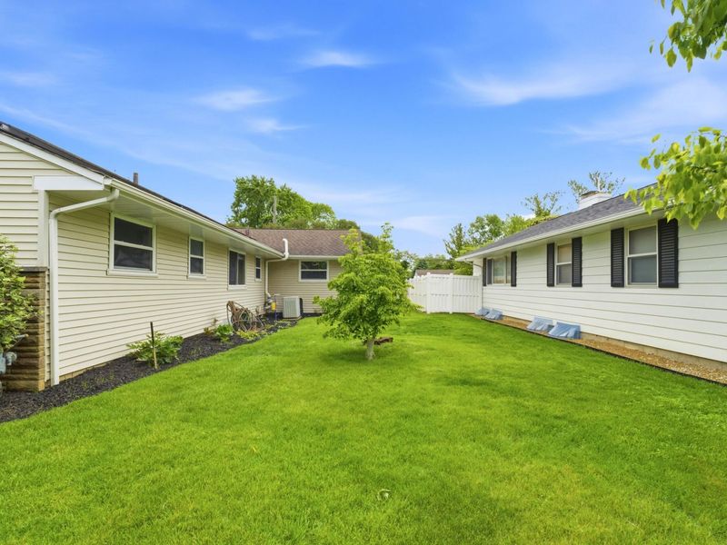 1461 Ridgeview Road, Columbus, OH 43221 Photo 5