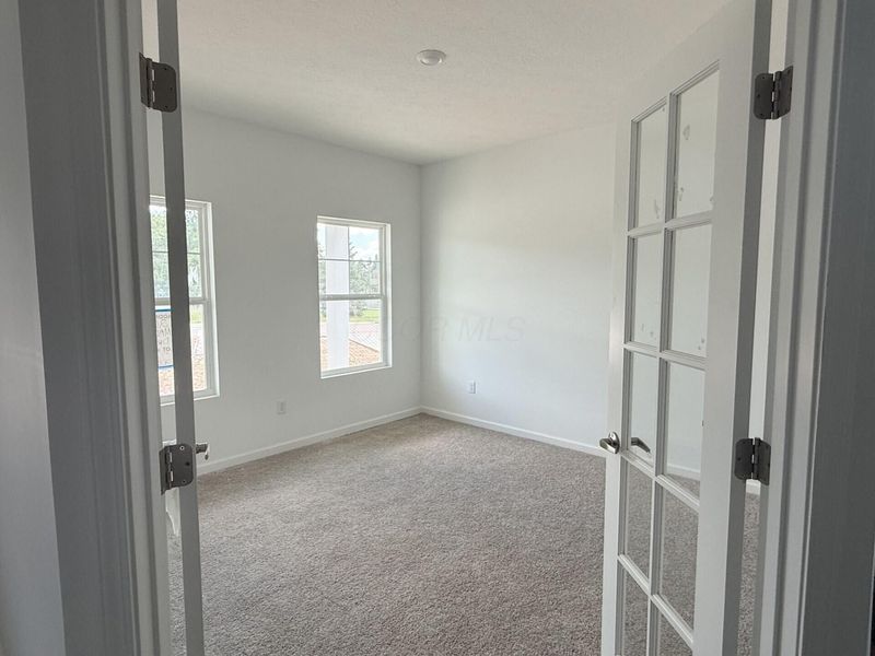 209 Maddoxx Drive, London, OH 43140 Photo 3