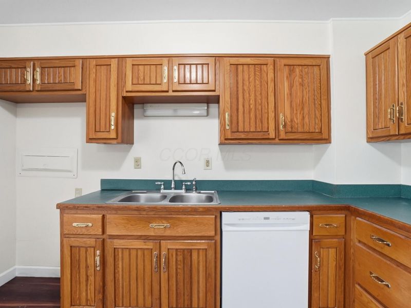 4330 Ashgrove Drive , Grove City, OH 43123 Photo 10