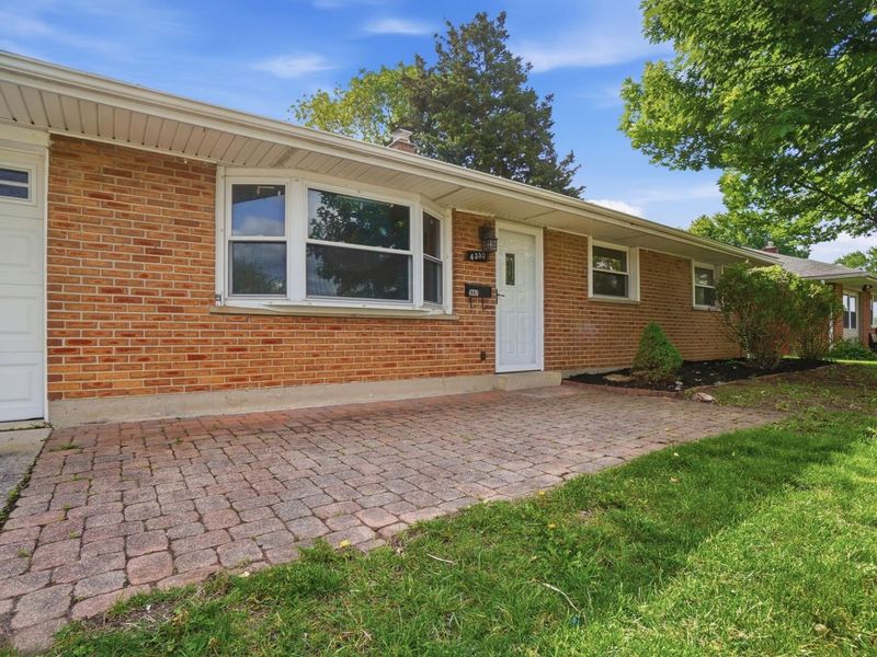 4330 Ashgrove Drive , Grove City, OH 43123 Photo 3