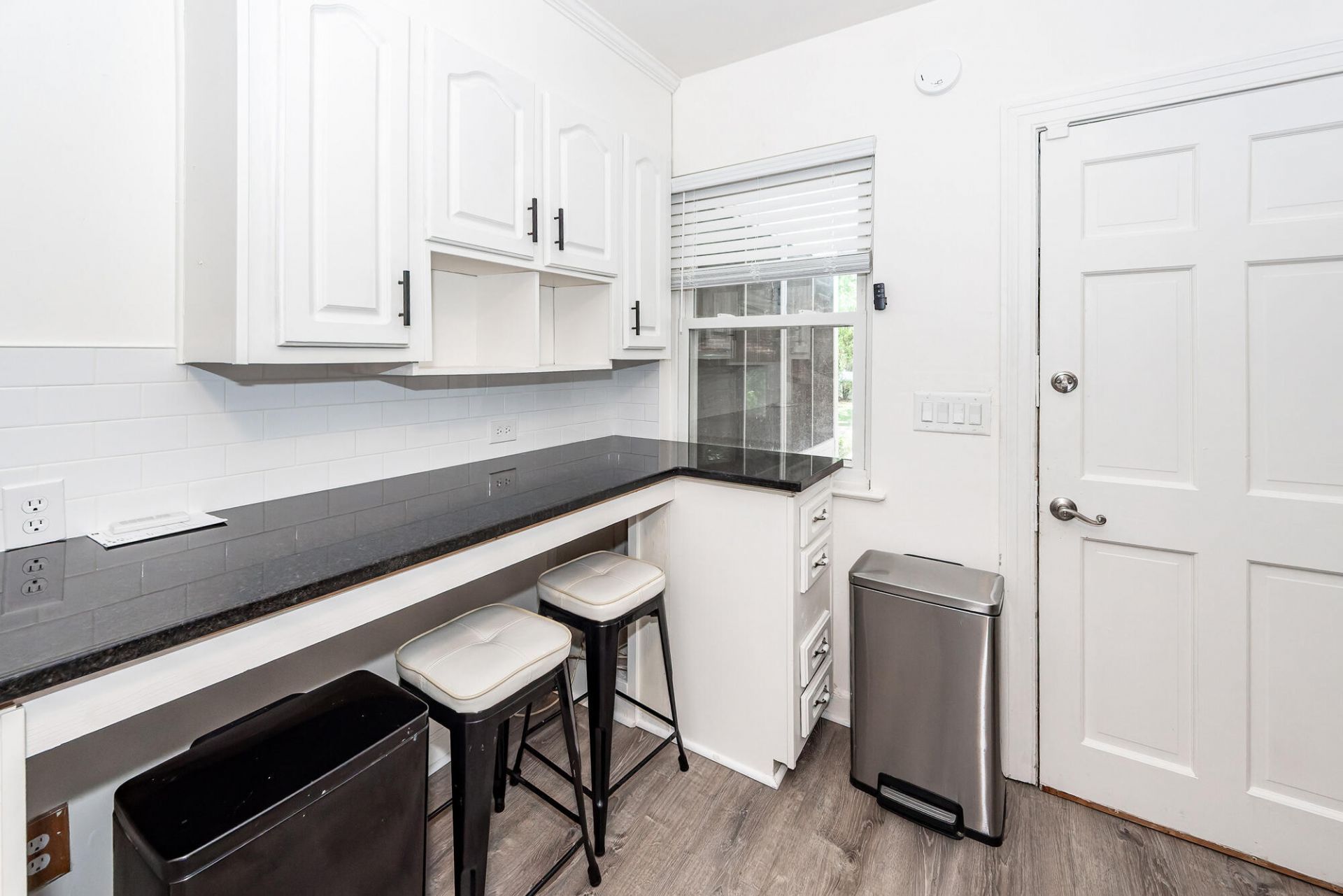 110 Gordon Street Photo 10