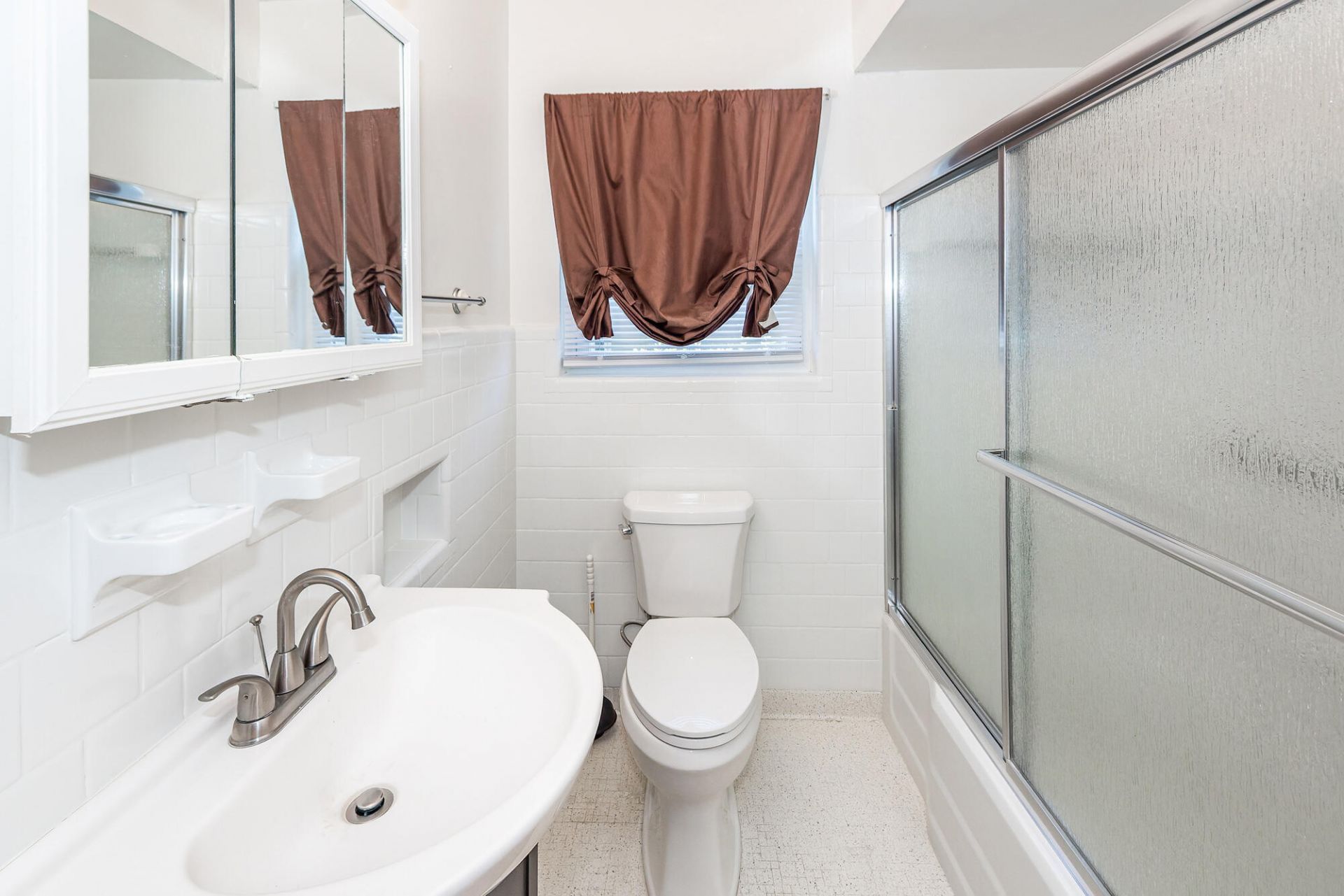 110 Gordon Street Photo 12