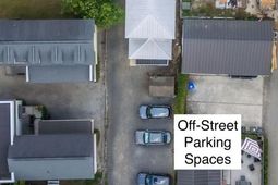 162 Spring Street photo 4
