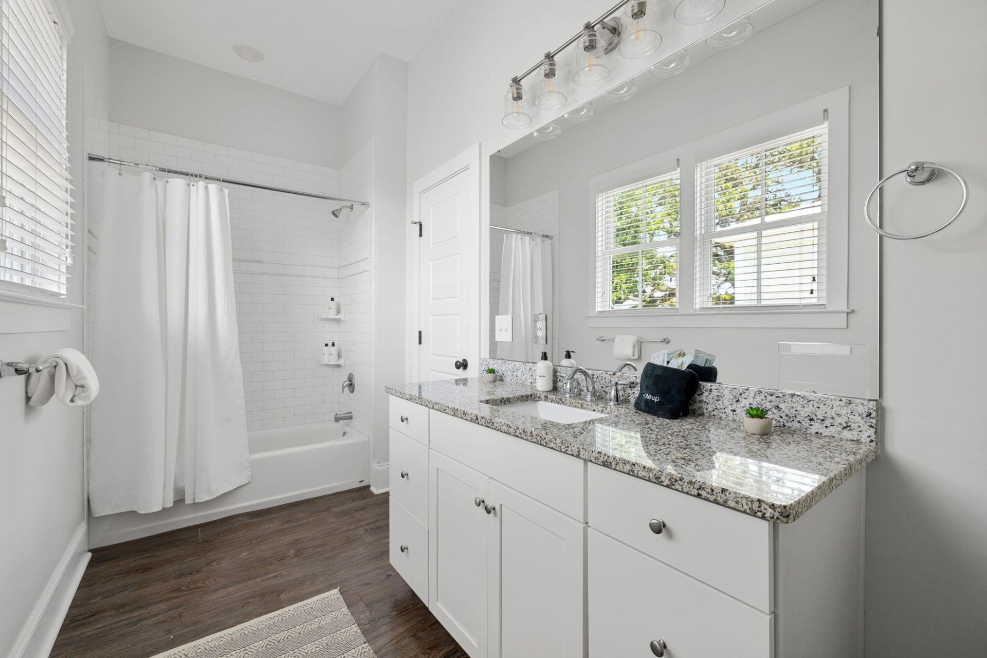 162 Spring Street Photo 51