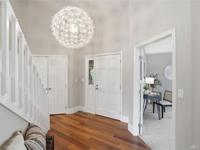 584 Cottingwood Court, Dayton, OH 45429 Photo 6