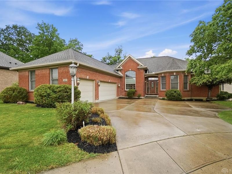 3947 Liam Court, Bellbrook, OH 45305 Photo 3
