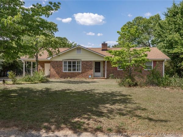 605 Dandridge Drive, Fayetteville, NC 28303
