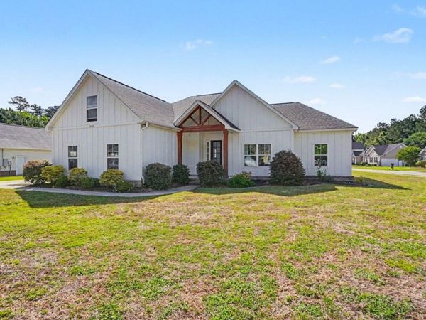 1018 Dublin Dr., Conway, SC 29526