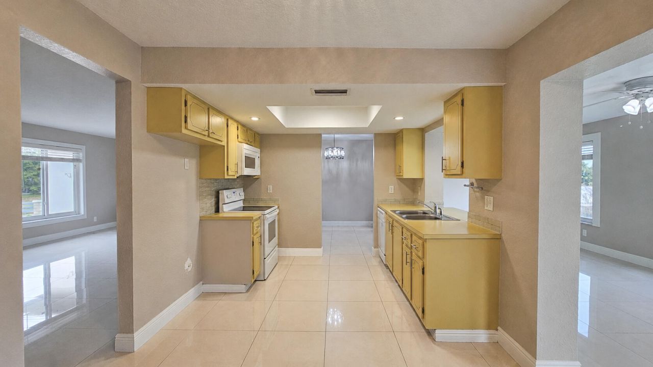7180 NW 10th Court, Margate, FL 33063 Photo