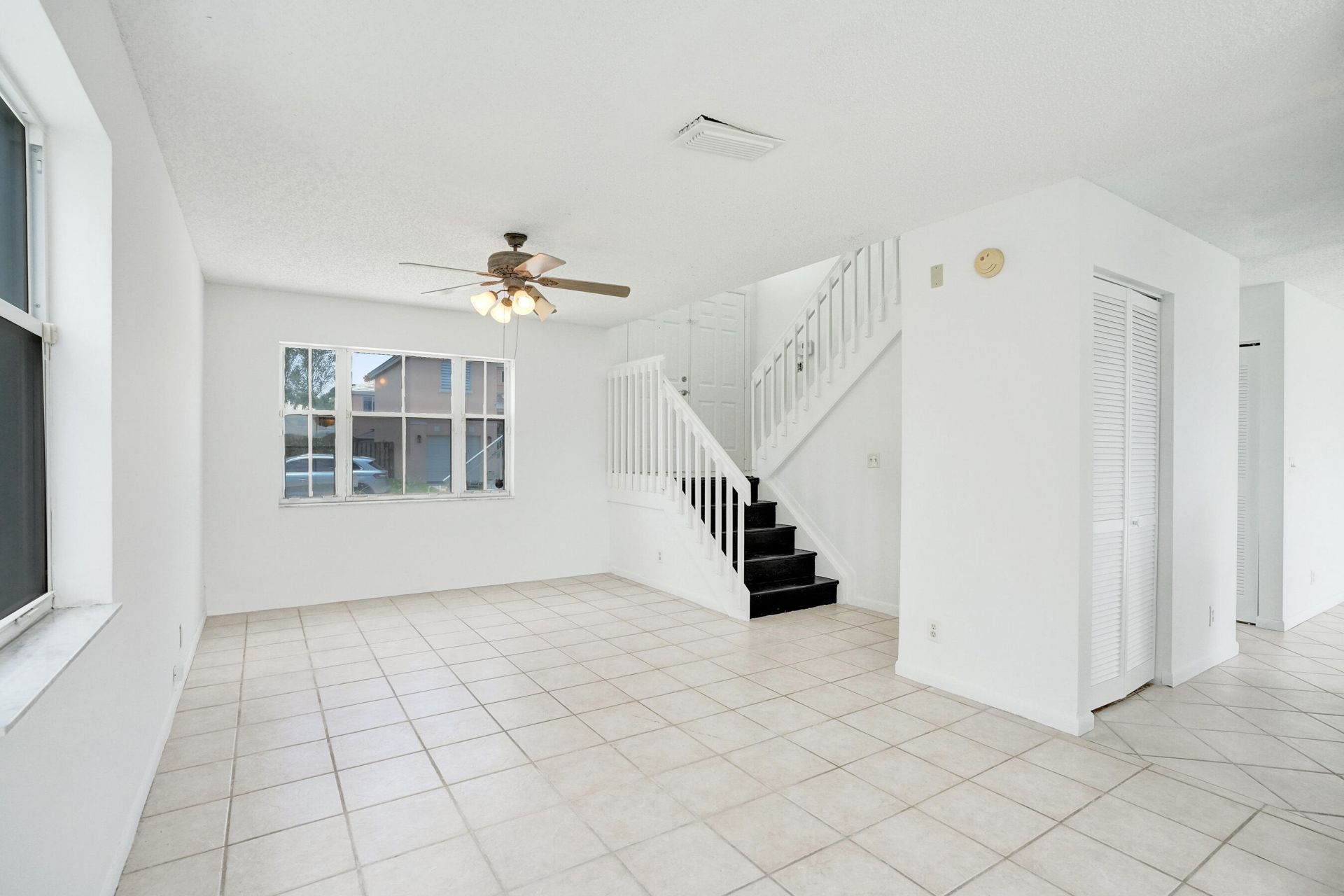 6733 Bayfront Drive, Margate, FL 33063 Photo