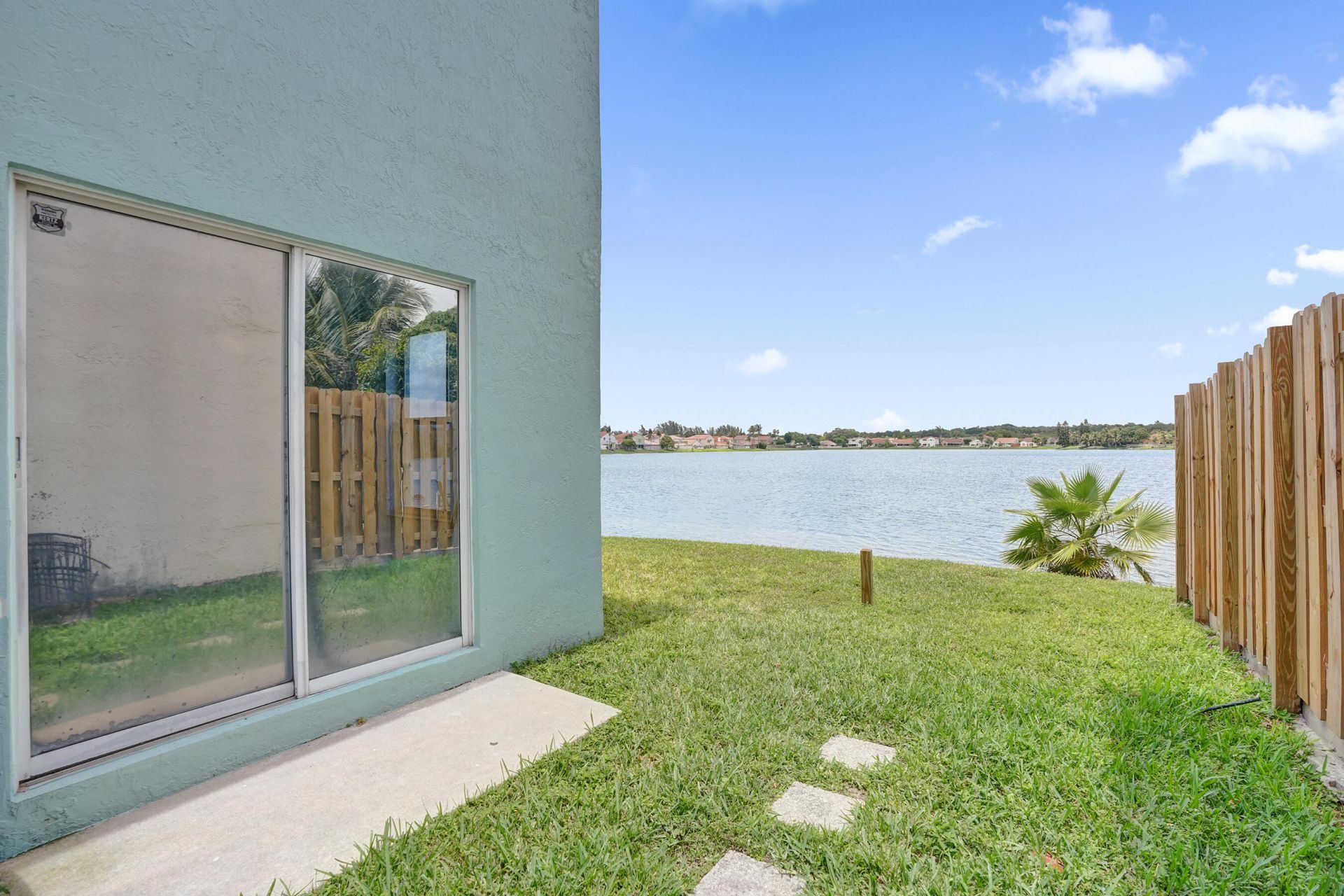 6733 Bayfront Drive, Margate, FL 33063 Photo