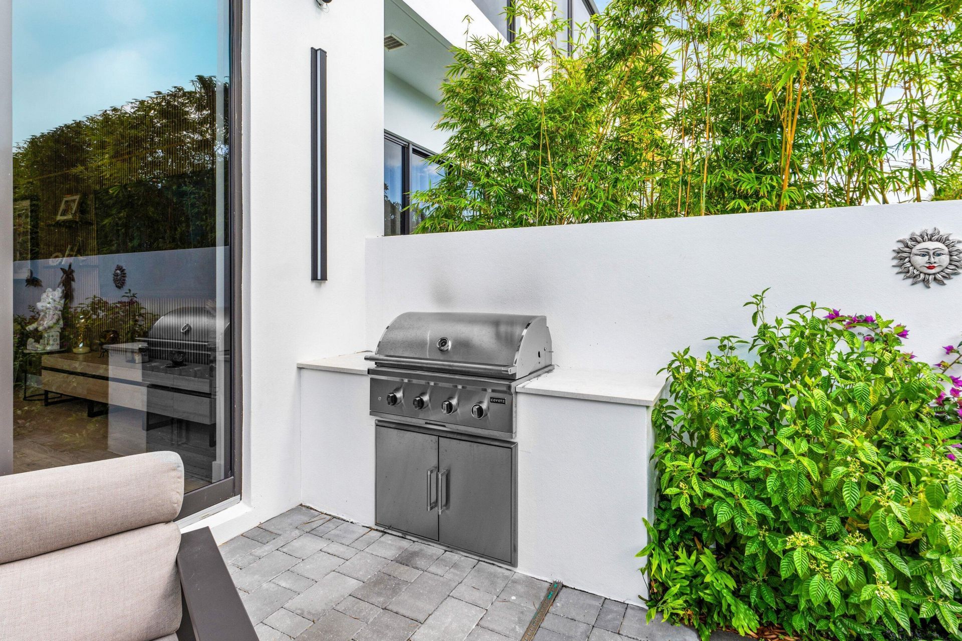 917 NE 8th Avenue, Delray Beach, FL 33483 Photo