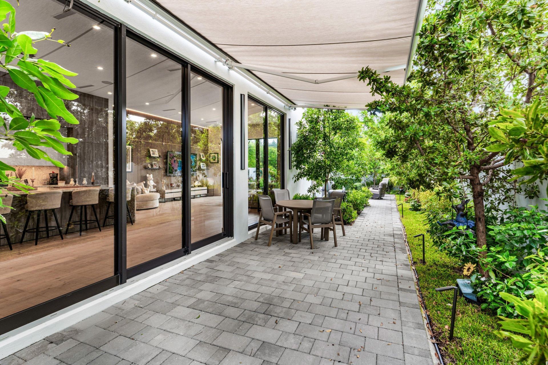 917 NE 8th Avenue, Delray Beach, FL 33483 Photo