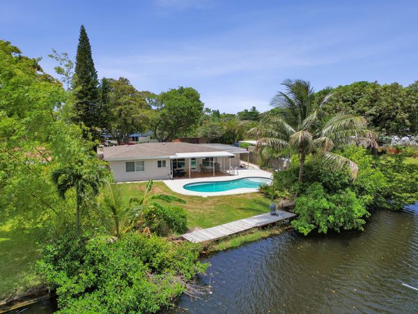 3560 Lloyd Drive, Oakland Park, FL 33309