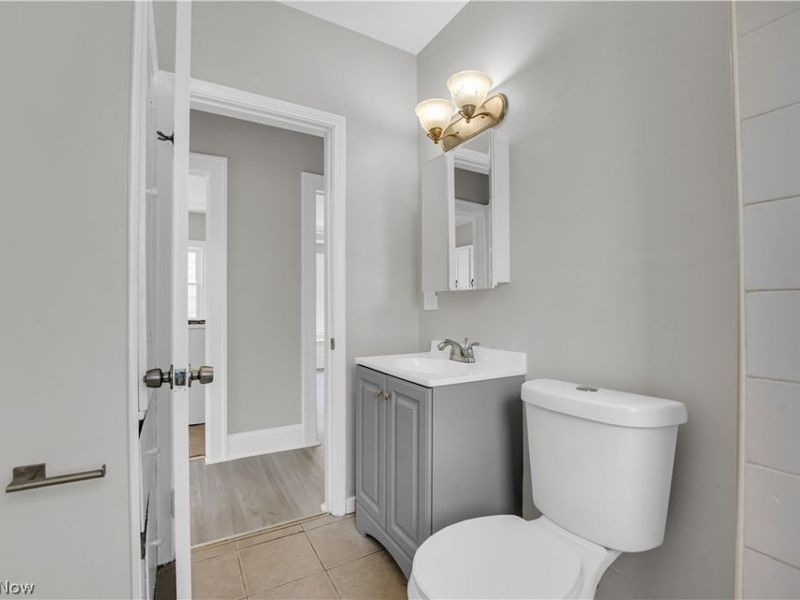 10106 Greenview Avenue, Unit 2/UP, Garfield Heights, OH 44125 Photo 19