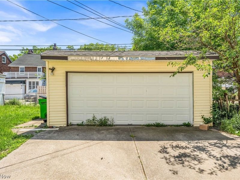 10106 Greenview Avenue, Unit 2/UP, Garfield Heights, OH 44125 Photo 23