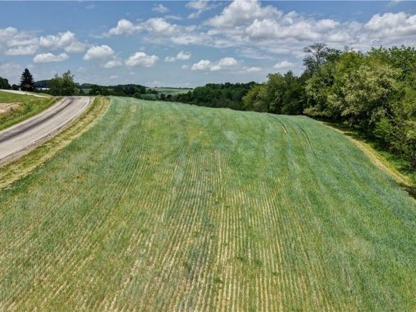 Renner Road , Fresno, OH 43824