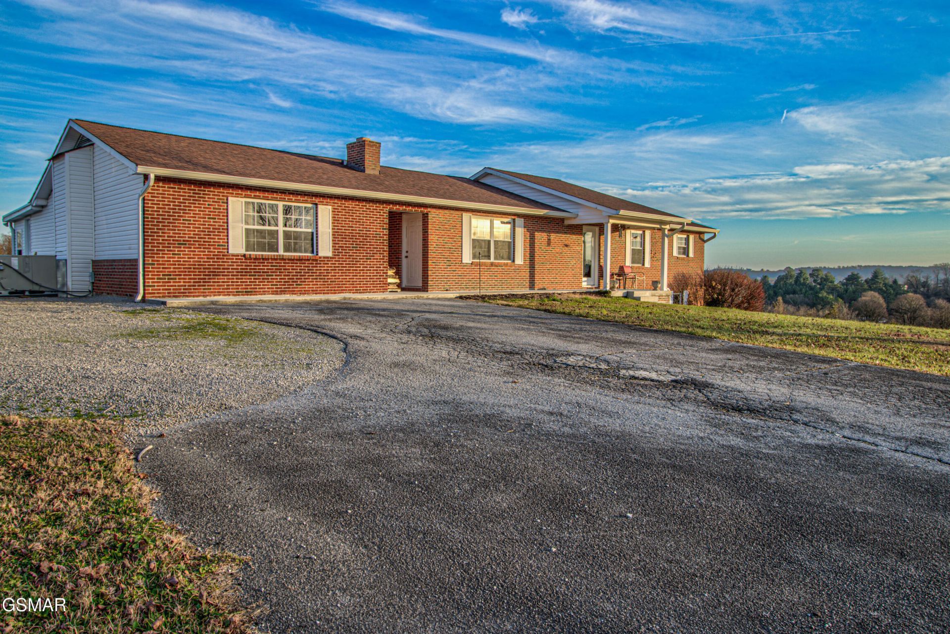 500 Allison Town Road, Philadelphia, TN 37846 Main Photo