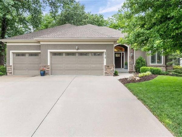6816 Longview Street, Shawnee, KS 66218