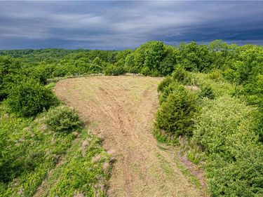 1449 SE Turner Road, St Joseph, MO 64504