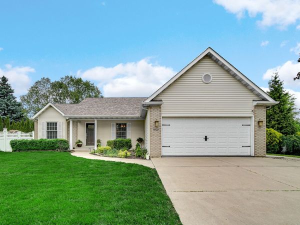 950 Port Circle , Hobart, IN 46342