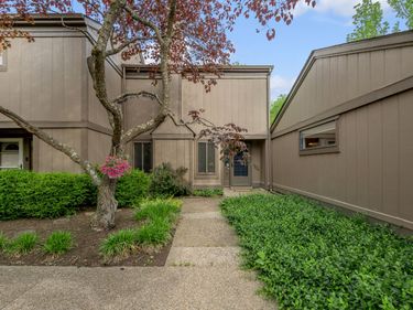 500 Laketower Drive, Unit 13, Lexington, KY 40502