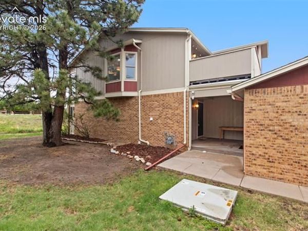 472 W Rockrimmon Boulevard, Unit H, Colorado Springs, CO 80919