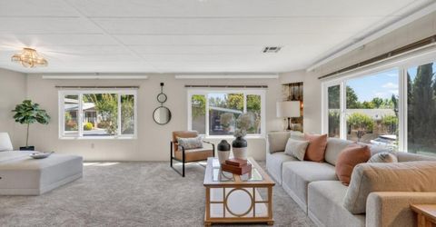 371 Overbrook Dr, Folsom, CA 95630 Photo