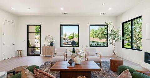401 East St, Roseville, CA 95678 Photo