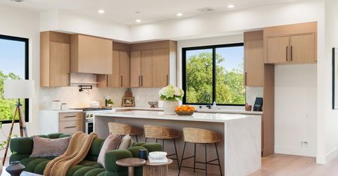 401 East St, Roseville, CA 95678 Photo