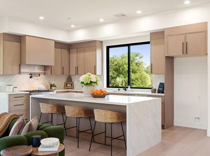 401 East St, Roseville, CA 95678 Photo