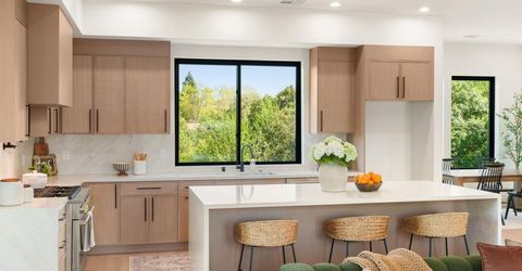 401 East St, Roseville, CA 95678 Photo
