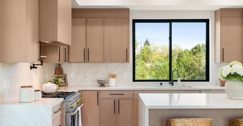 401 East St, Roseville, CA 95678 Photo