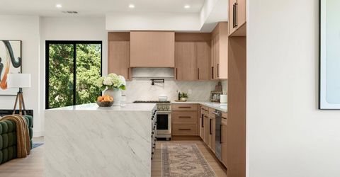401 East St, Roseville, CA 95678 Photo